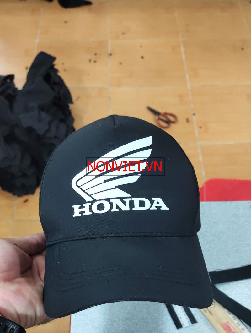 May nón in logo honda
